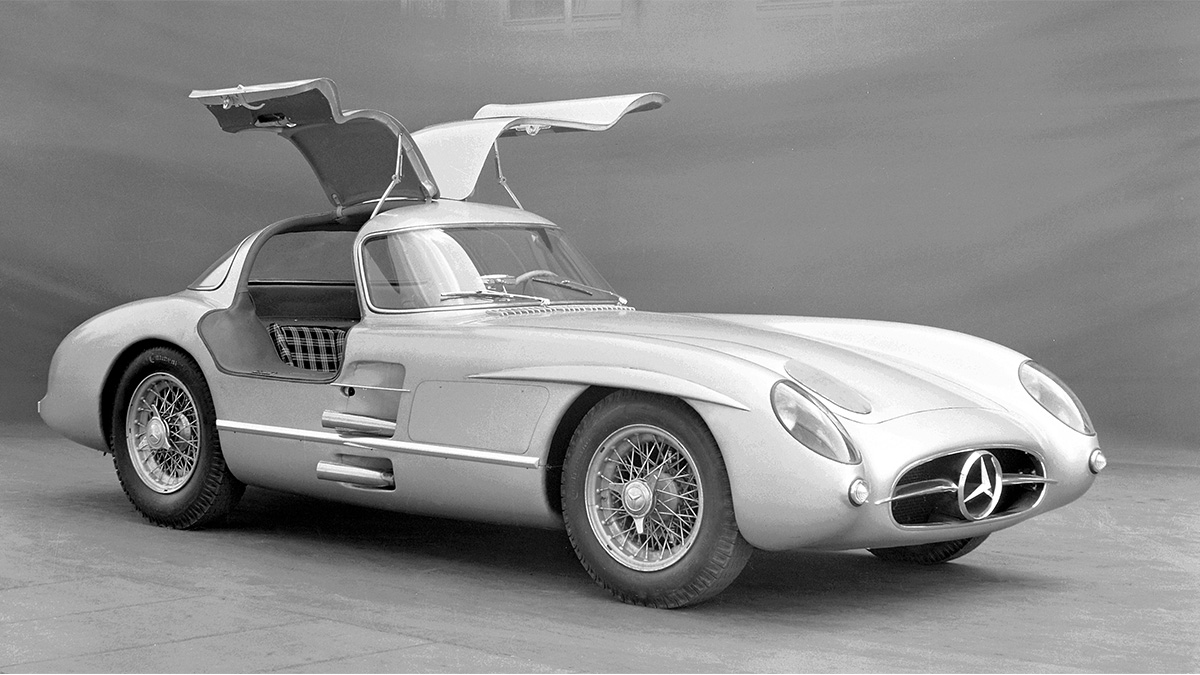 mercedes-benz-sell-their-second-1955-300slr-coupe-considered-by-many