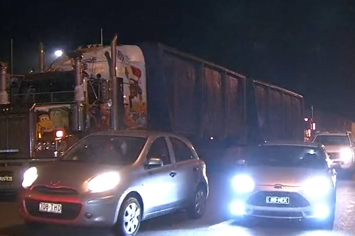 Article image for ‘A disaster!’: Exclusion zone shuts down Warrego Highway