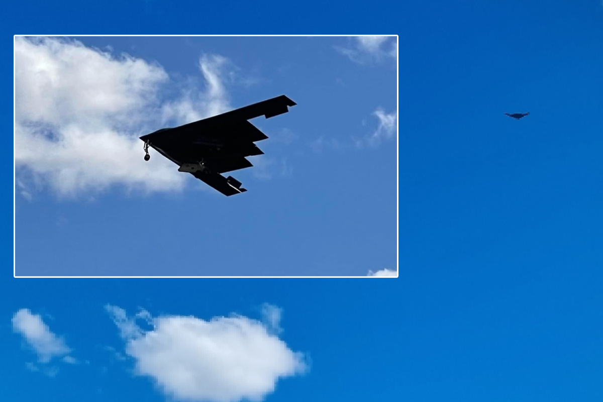 'Magnificent sight!' US stealth bombers spotted in QLD's skies