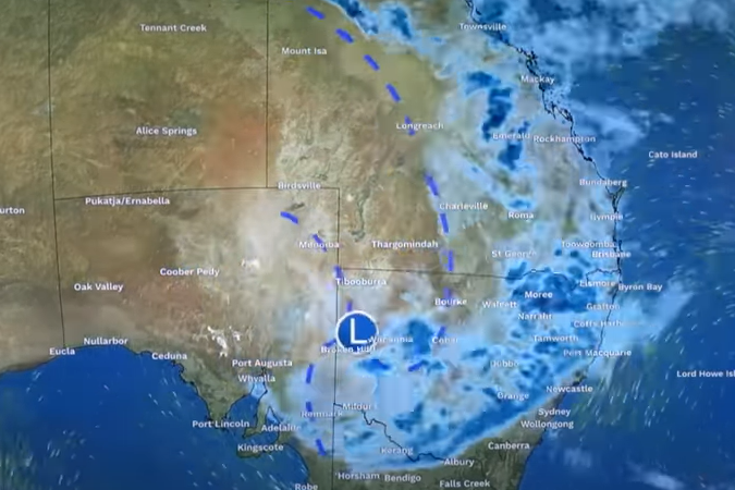 Article image for What Brisbane can expect from 2000-kilometre storm band