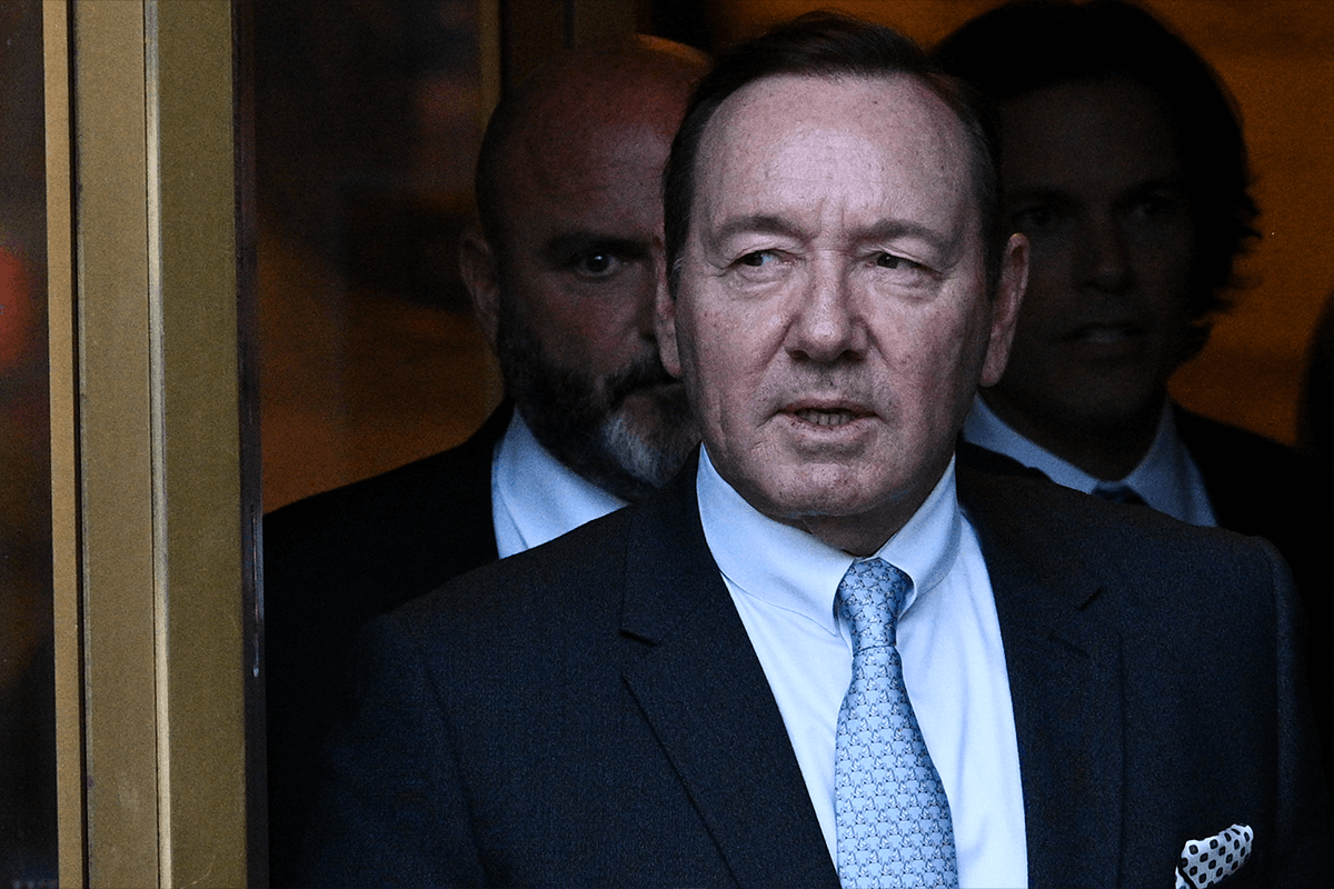 Article image for Jury concludes Kevin Spacey did not molest Anthony Rapp 