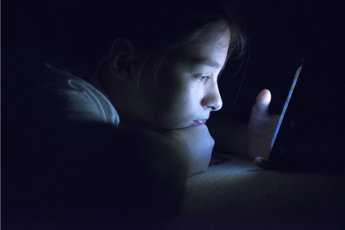 Article image for Reducing kids’ screen time should be on the agenda these holidays, experts say