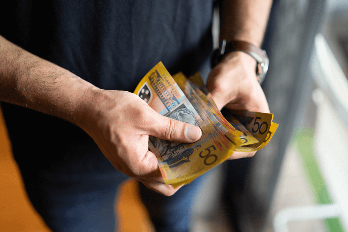 Article image for Inflation rate climbs to highest level in three decades