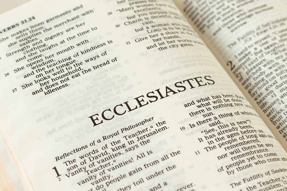 Article image for Parents push for religious instruction to be scrapped in Qld schools
