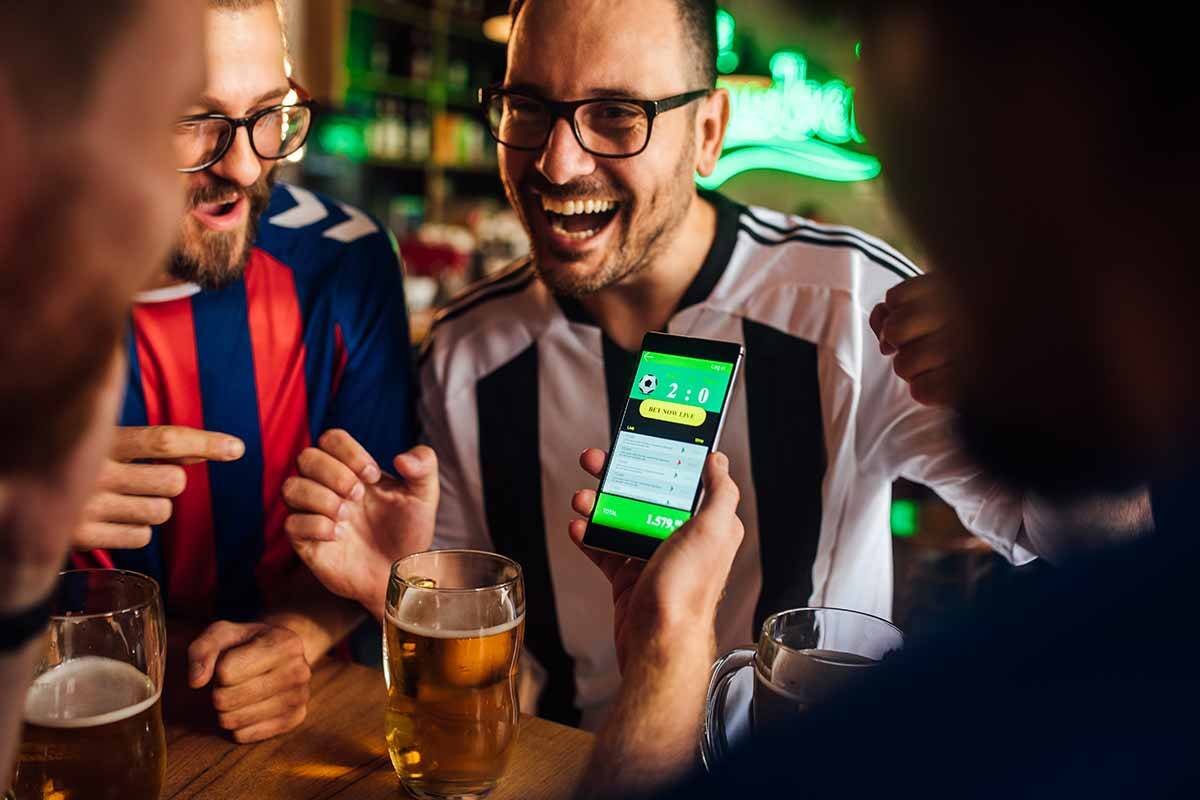 Article image for ‘The sky didn’t fall in’: Tim Costello backs push to ban betting ads