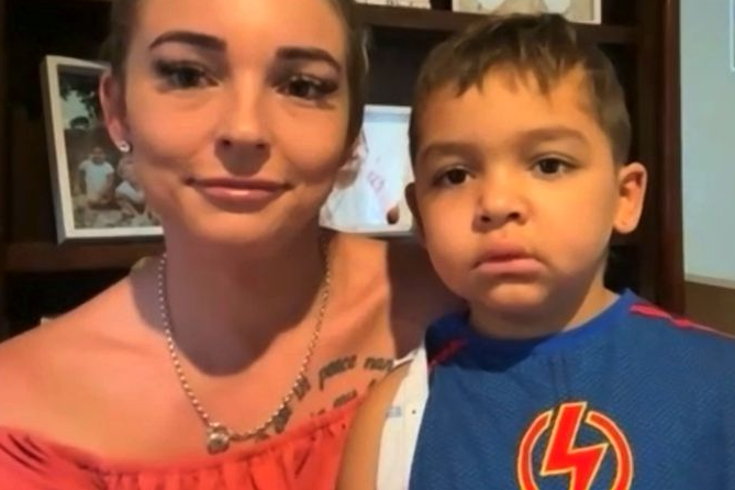 Article image for Young boy to get vital transplant after airport bungle