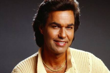 NZ singer John Rowles