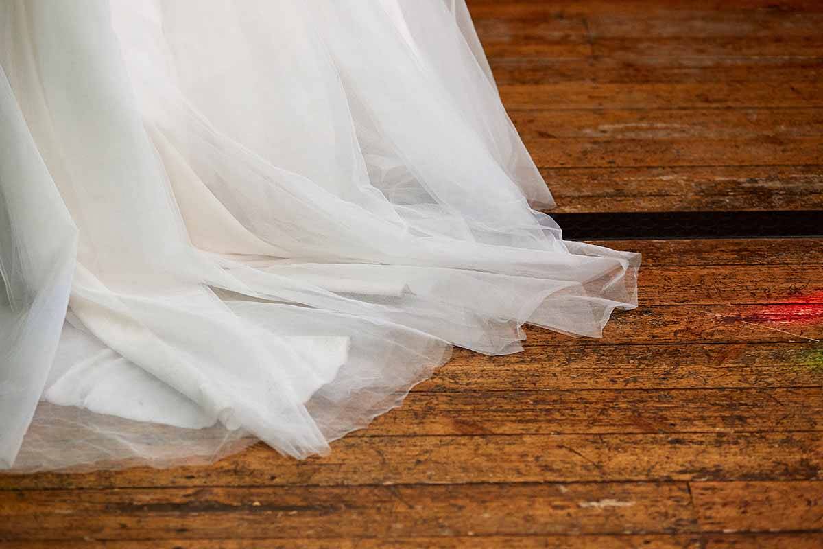 Article image for Race to save couple’s big day after wedding dress, suit left behind