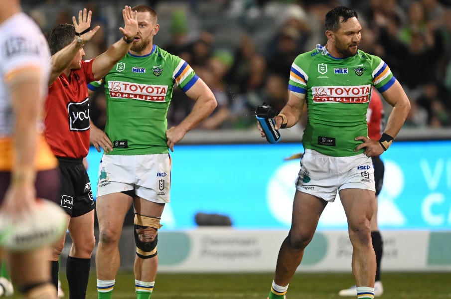 Article image for ‘They don’t need to be bloody robots’: Former Video Referee slams current refereeing