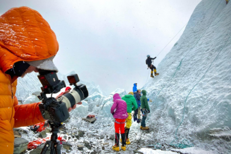 Insane or fearless: Brisbane man attempts paragliding descent from Mt. Everest