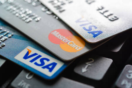 Banks snub older Aussies on loans & credit cards