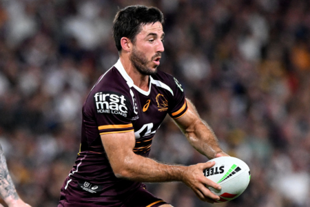 Legends and stars deliver special tribute to Ben Hunt ahead of his 350th game