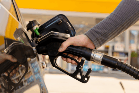 RACQ Christmas forecast: Navigating high fuel prices and peak holiday traffic