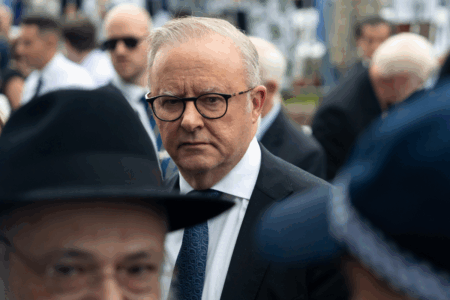 Is the Prime Minister losing the nation following the Bondi tragedy?