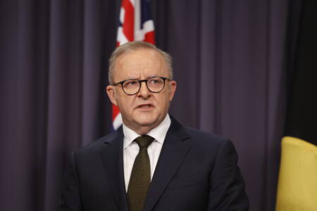 ‘Us vs them’ –  Is Albo one captains call away from being rolled