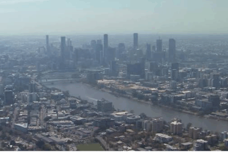 Fires unleash toxic smoke blanket across Brisbane as authorities issue urgent health warnings